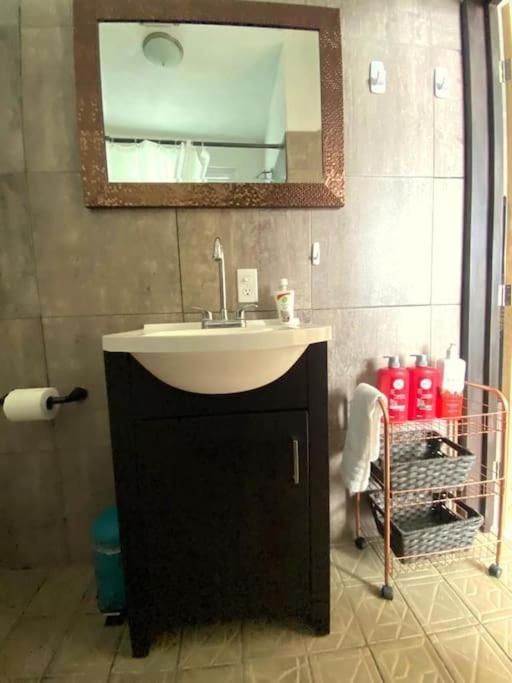 Casa Madero Beautiful 2Br Apt One Block From Malecon! Best Location! Ла-Пас Экстерьер фото